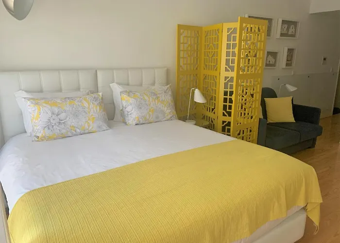 Almada Story By Hosts Porto