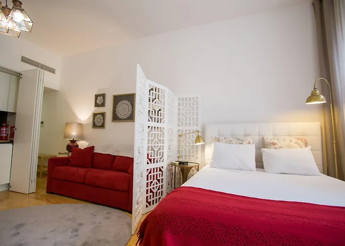 Almada Story By Hosts Apartment *