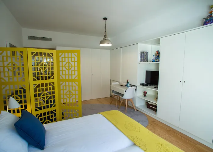 Almada Story By Hosts Apartment Porto