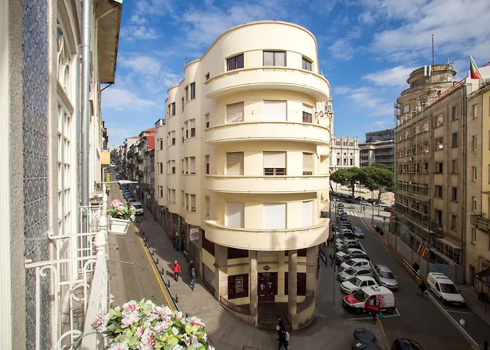 Almada Story By Hosts Apartment Porto