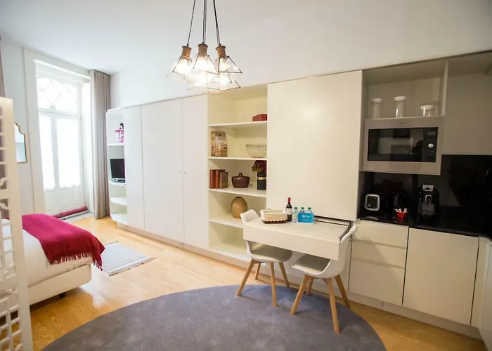 Almada Story By Hosts *