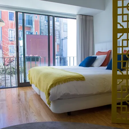 Almada Story By Hosts Oporto