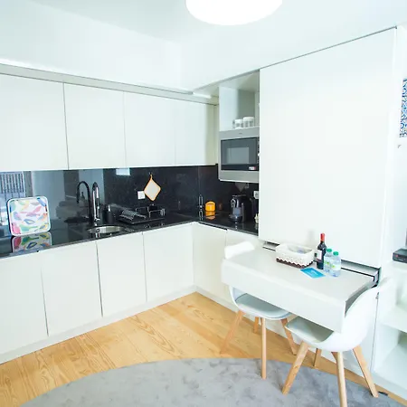 Almada Story By Hosts Oporto