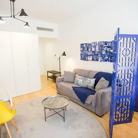 Almada Story By Hosts * Oporto