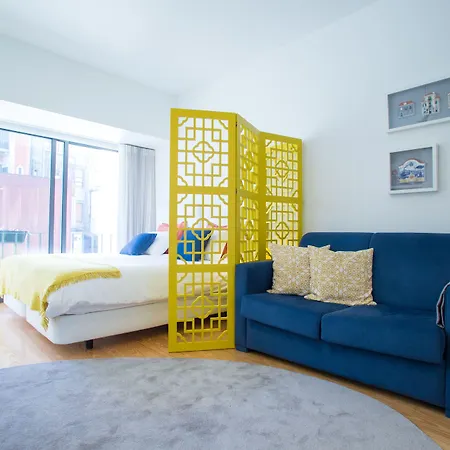 Almada Story By Hosts