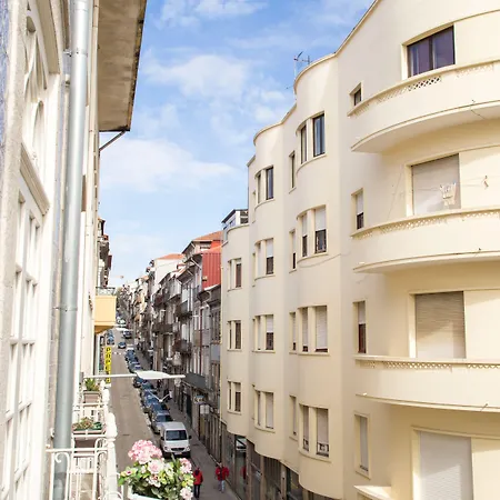 Almada Story By Hosts Apartamento *