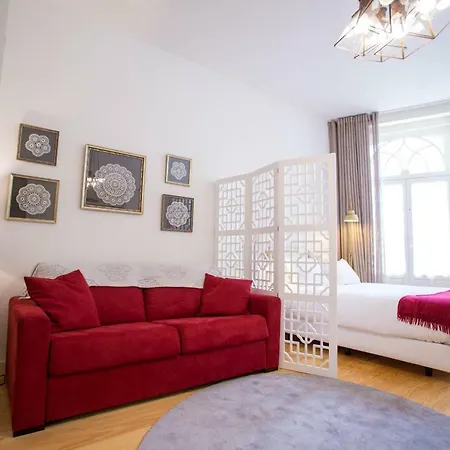 Apartment Almada Story By Hosts