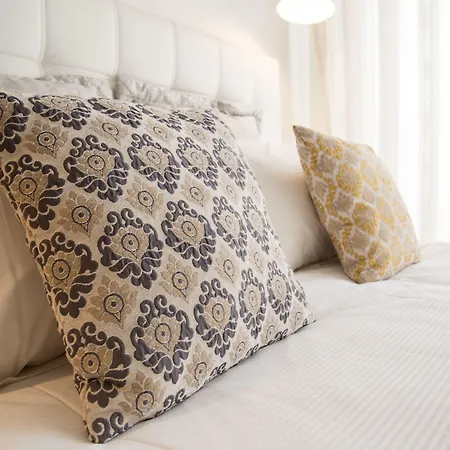 Almada Story By Hosts * ポルト