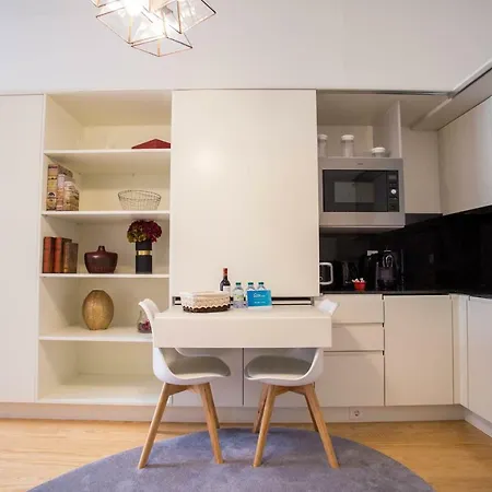 Almada Story By Hosts * Oporto