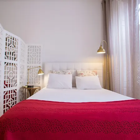 Almada Story By Hosts Apartment *
