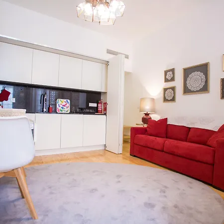 Apartment Almada Story By Hosts