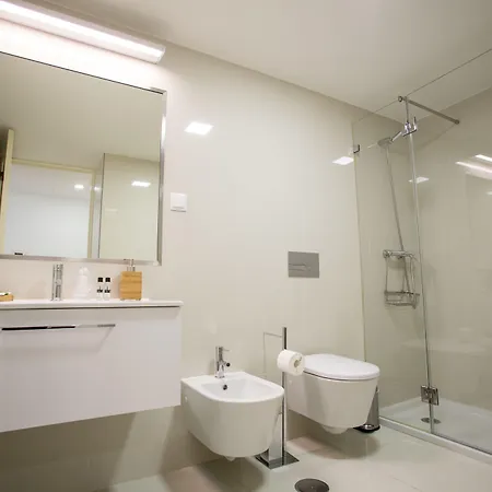 Almada Story By Hosts Apartment *