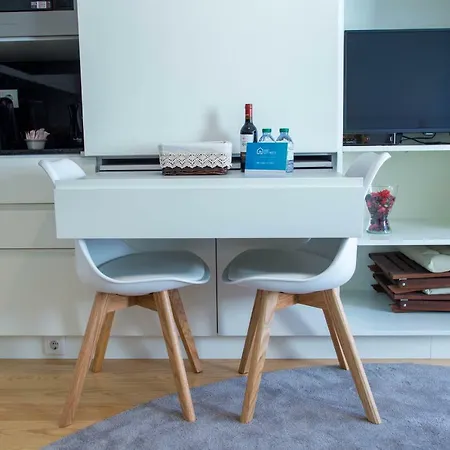 Apartment Almada Story By Hosts