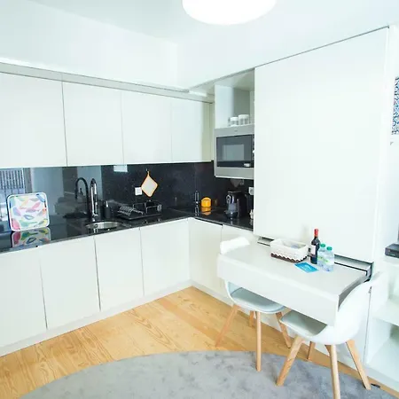 Almada Story By Hosts Apartment *