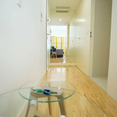 Almada Story By Hosts Apartment *